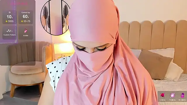 anna-henao online show from February 5, 2025, 1:22 pm