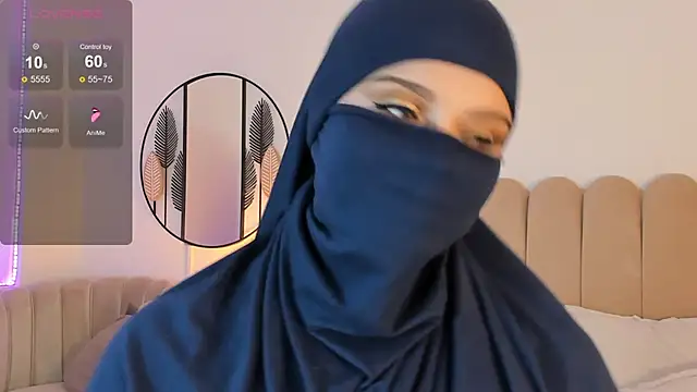 anna-henao online show from February 25, 2025, 12:45 pm