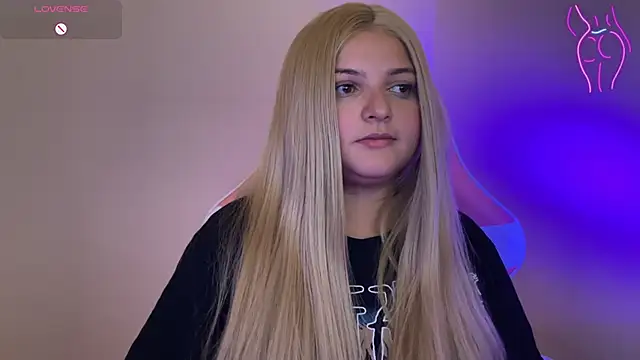 SweetPaige  online show from February 17, 2025, 10:47 pm