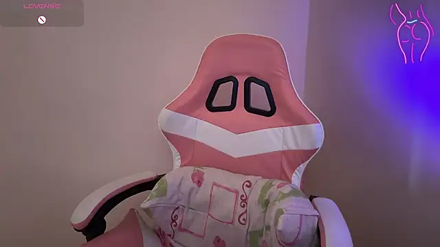 SweetPaige  online show from February 23, 2025, 5:50 pm