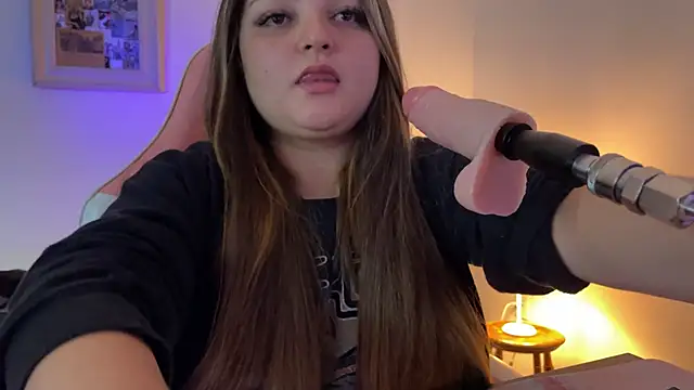 SweetPaige  online show from November 11, 2025, 9:37 pm