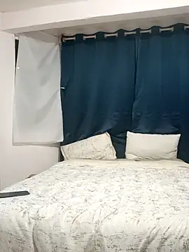 Snapshot of Celestte22 chatting on January 1, 2025, 4:18 am Celestte22 online show from January 1, 2025, 4:18 am