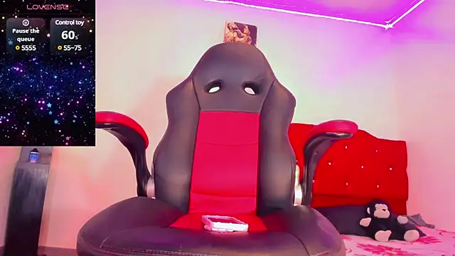 naomy  xx online show from January 26, 2025, 6:07 am