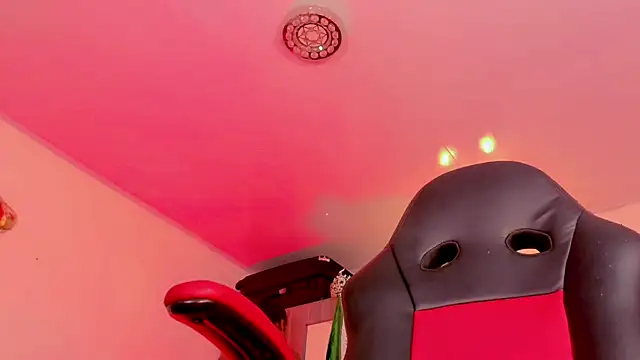 naomy  xx online show from March 7, 2026, 5:59 am