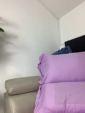 jamilaross online show from February 8, 2025, 6:01 am