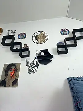 jamilaross online show from December 14, 2025, 9:19 pm