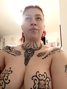 divine eve online show from March 9, 2025, 6:43 pm