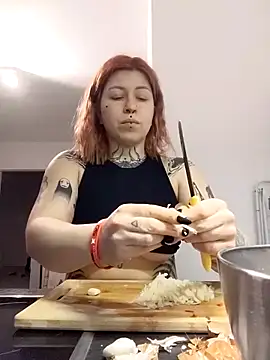 divine eve online show from February 26, 2026, 4:39 pm