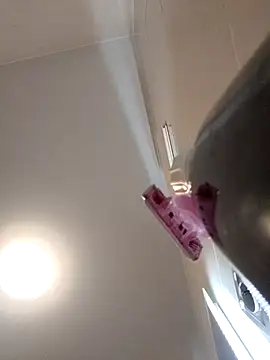 divine eve online show from April 3, 2026, 11:19 am