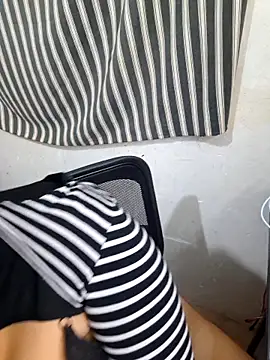 Derry Cooper online show from November 29, 2025, 3:31 am