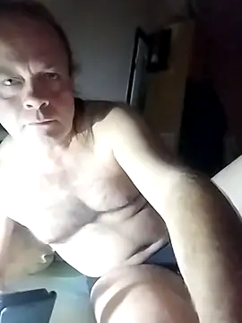 Snapshot of 1Kalandor@xh chatting on December 17, 2025, 8:37 pm 1Kalandorxh online show from December 17, 2025, 8:37 pm