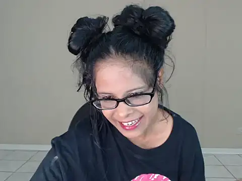 TaylorLove69 online show from January 27, 2025, 9:33 pm