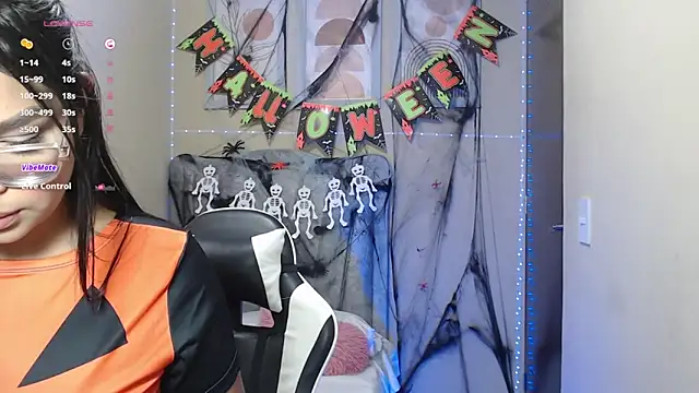 lindsay sweet2 online show from October 26, 2025, 5:57 am