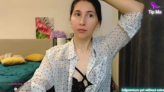 marrycolins online show from May 30, 2026, 3:03 am