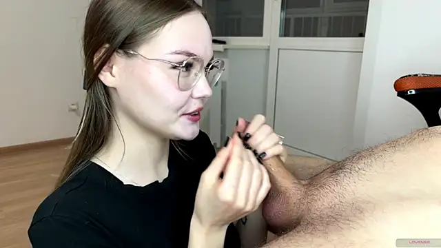 sexstar lif3style online show from November 14, 2025, 5:44 pm