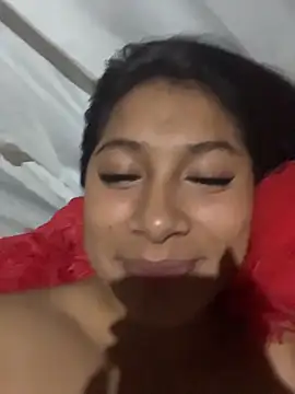 Snapshot of LinnaGardenia chatting on January 8, 2026, 2:36 am LinnaGardenia online show from January 8, 2026, 2:36 am