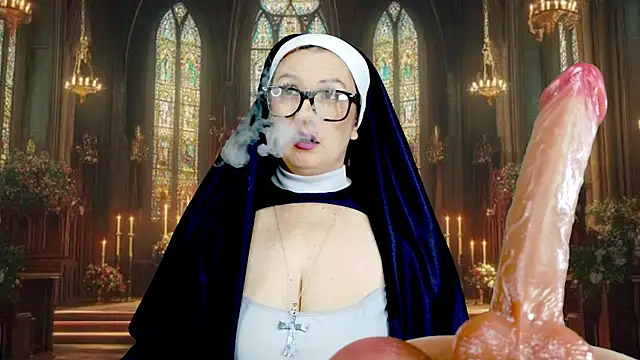 Snapshot of helenas_fantasy chatting on September 14, 2025, 4:00 am helenas fantasy online show from September 14, 2025, 4:00 am