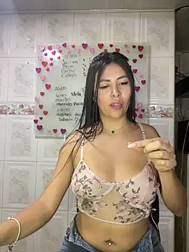 Alanna atm  online show from January 21, 2025, 11:45 pm