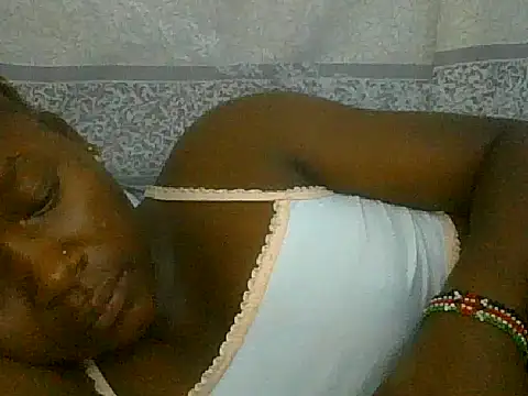 Snapshot of pretty_nanah chatting on October 15, 2025, 12:11 am pretty nanah online show from October 15, 2025, 12:11 am