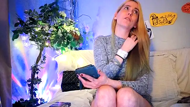 CanadianBeaver6969 online show from October 17, 2025, 9:56 am