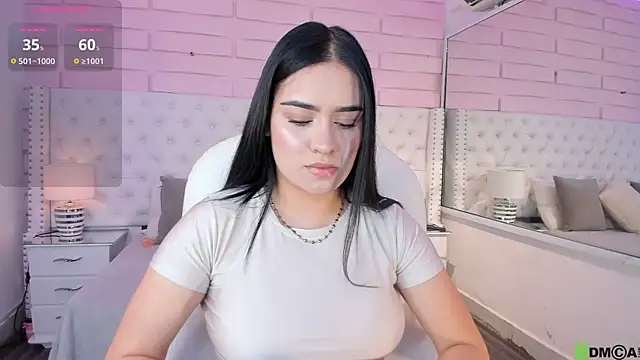 Yaaky  online show from February 17, 2025, 8:36 pm