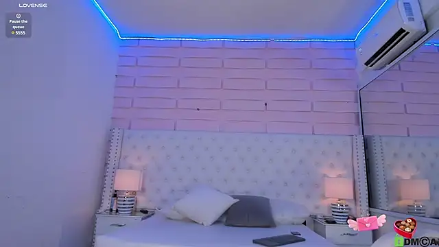 Yaaky  online show from March 12, 2025, 9:24 pm