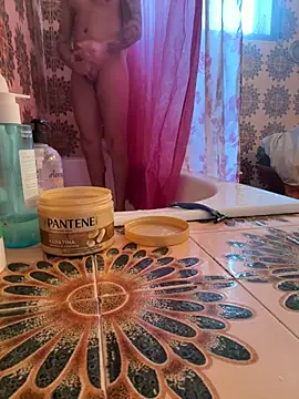 Snapshot of anonimotarado12 chatting on February 14, 2026, 4:37 pm anonimotarado12 online show from February 14, 2026, 4:37 pm