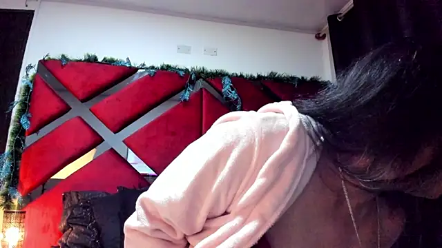 Snapshot of Kendra-Foxxy chatting on January 10, 2025, 12:59 am Kendra-Foxxy online show from January 10, 2025, 12:59 am