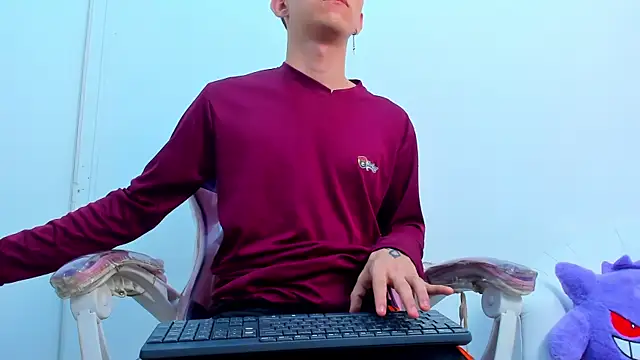 JeanRam18 online show from December 19, 2025, 12:01 pm