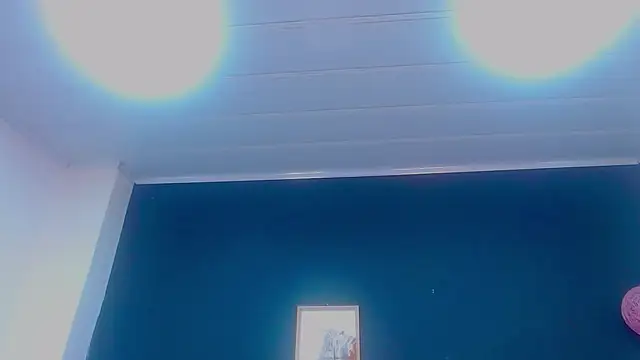 candy lux  online show from October 16, 2025, 6:42 pm