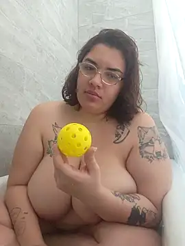 Snapshot of WitchiKitti chatting on March 15, 2026, 5:46 am WitchiKitti online show from March 15, 2026, 5:46 am