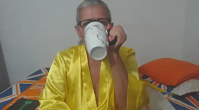 candy mature  online show from February 22, 2025, 10:31 pm