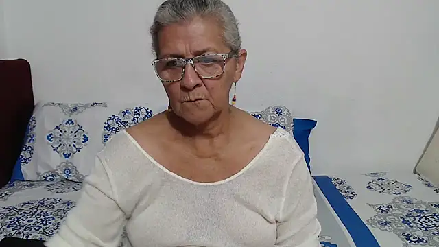 Snapshot of candy_mature_ chatting on April 20, 2026, 11:17 pm candy mature online show from April 20, 2026, 11:17 pm