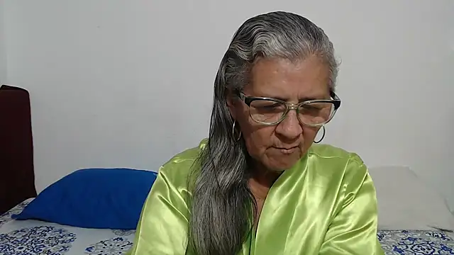 Snapshot of candy_mature_ chatting on April 23, 2026, 9:39 pm candy mature online show from April 23, 2026, 9:39 pm