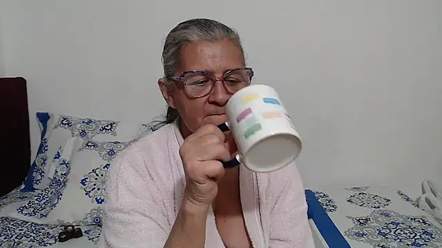 Snapshot of candy_mature_ chatting on April 26, 2026, 1:47 am candy mature online show from April 26, 2026, 1:47 am