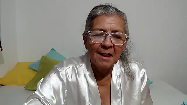 candy mature  online show from June 26, 2026, 11:03 am