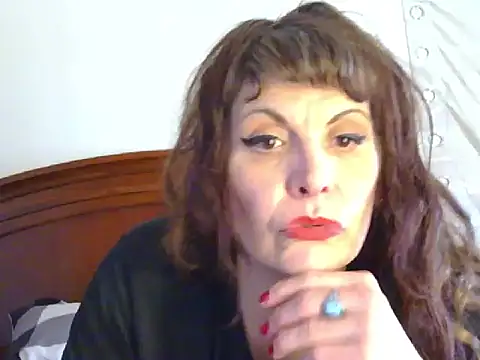 HeyyImHarlowe online show from December 21, 2024, 2:26 pm