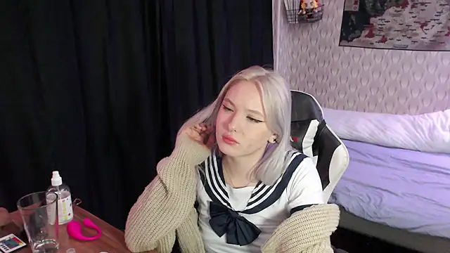 VikaPowers online show from December 4, 2024, 11:57 pm