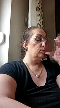 AvaLloyd online show from February 5, 2025, 12:27 pm