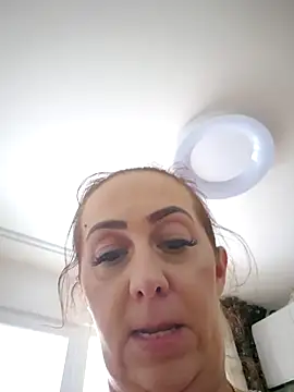 AvaLloyd online show from February 17, 2025, 12:05 pm