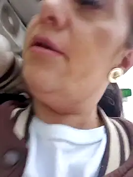 AvaLloyd online show from March 17, 2025, 3:18 pm