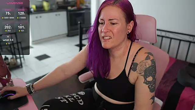 Snapshot of gennyrock chatting on January 9, 2025, 3:12 pm gennyrock online show from January 9, 2025, 3:12 pm