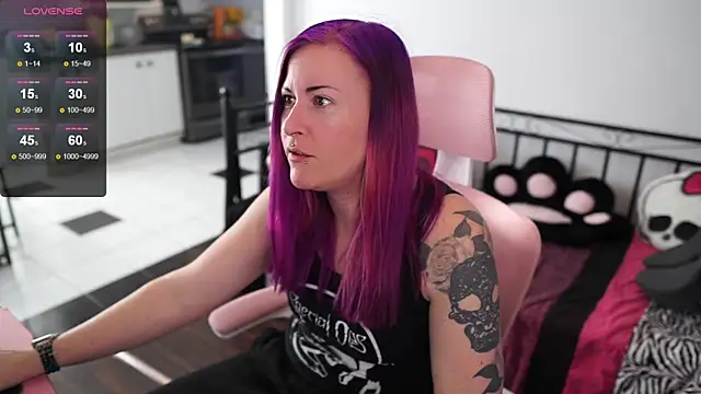 Snapshot of gennyrock chatting on January 24, 2025, 1:57 pm gennyrock online show from January 24, 2025, 1:57 pm