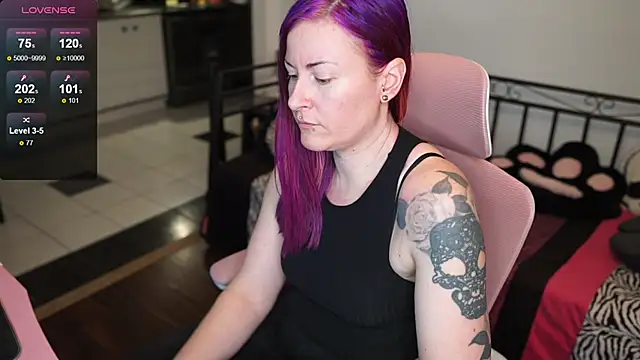 Snapshot of gennyrock chatting on January 30, 2025, 11:45 pm gennyrock online show from January 30, 2025, 11:45 pm