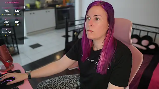 Snapshot of gennyrock chatting on February 2, 2025, 8:19 pm gennyrock online show from February 2, 2025, 8:19 pm