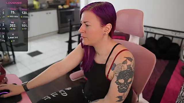 Snapshot of gennyrock chatting on February 15, 2025, 5:50 pm gennyrock online show from February 15, 2025, 5:50 pm