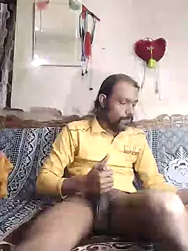 BadBoySmoker7070 online show from December 4, 2025, 4:16 pm