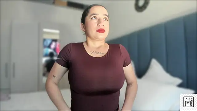  Susiee  online show from February 11, 2025, 1:41 pm