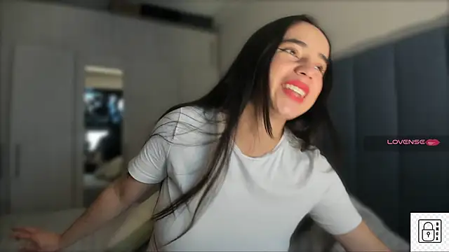  Susiee  online show from February 26, 2025, 1:52 pm