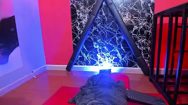 Santa Cooper  online show from March 20, 2025, 9:59 am